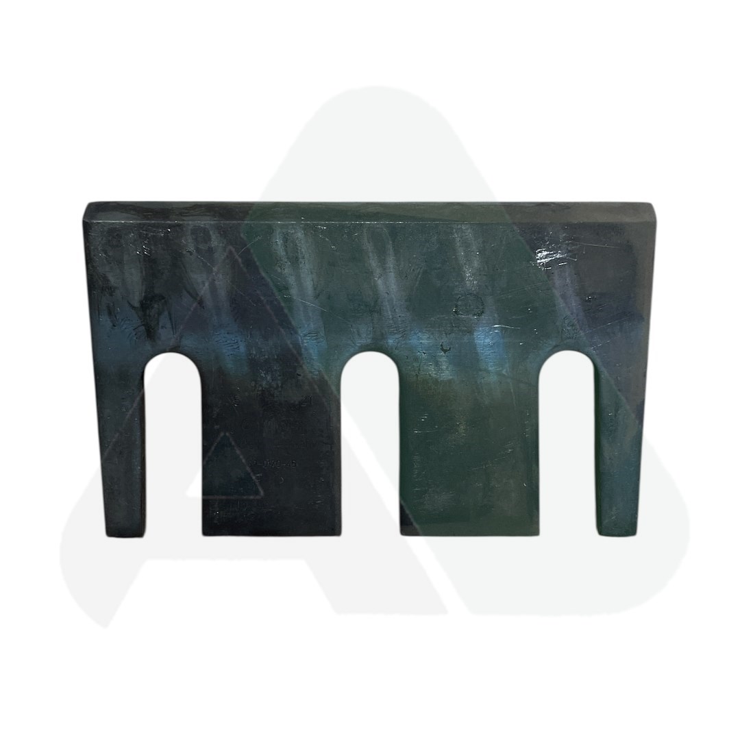 Nóż sieczkarni do trawy 173x103x7 utwardzony